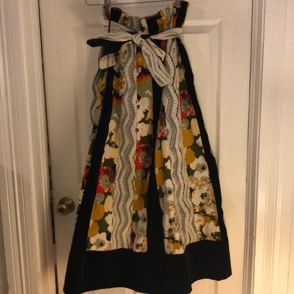Vintage velvet pattern maxi skirt
